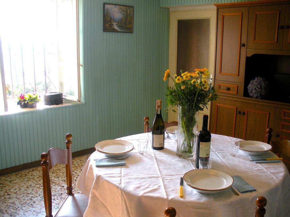 Cascina Tra I Vigneti A Nizza Monferrato Villa Eksteriør bilde